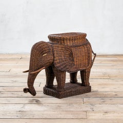 20th Century Vivai del Sud Elephant-Shaped Table in Rattan, 70s