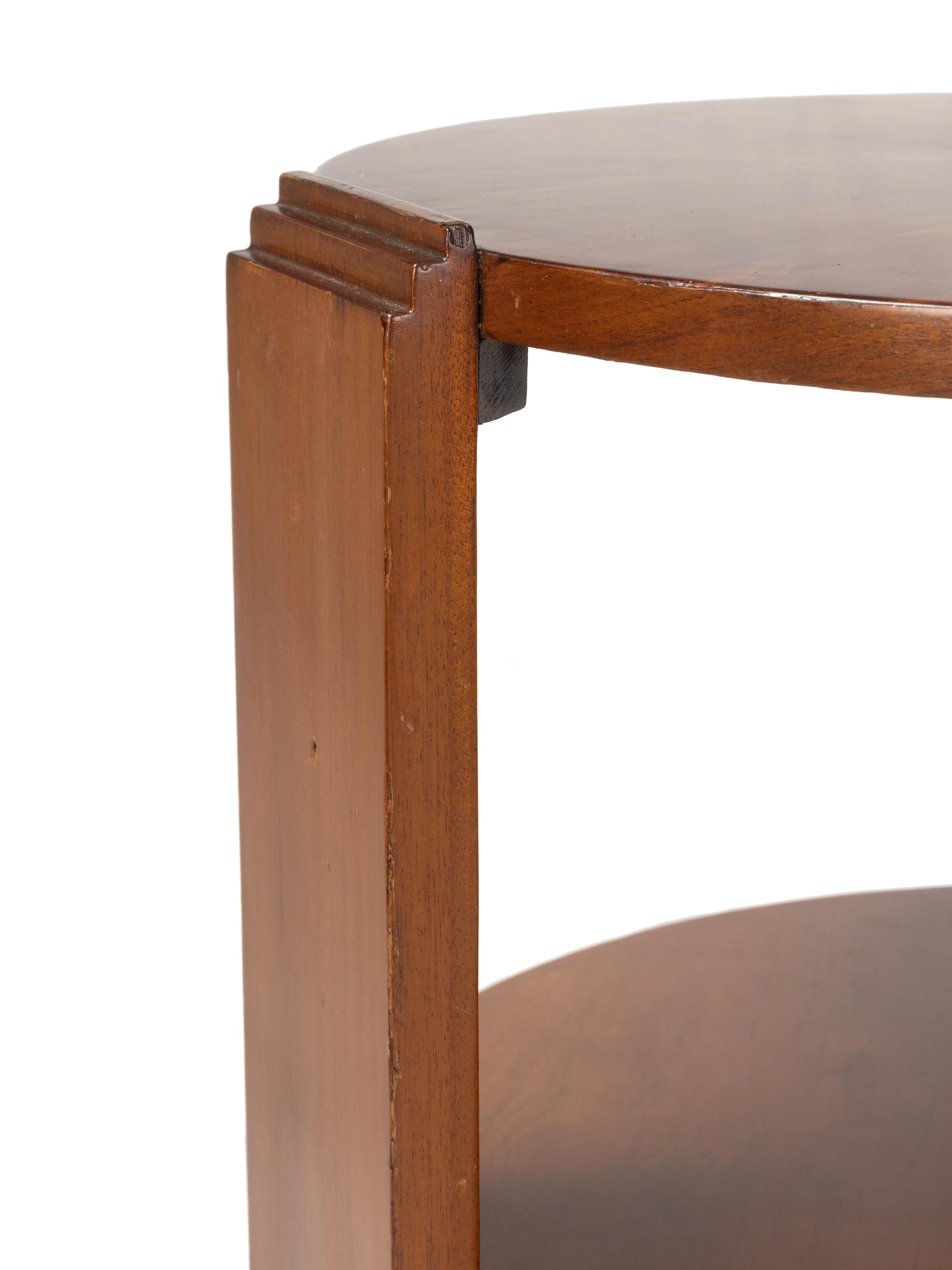 Walnut Art Deco Center Table, 20th Century For Sale 5