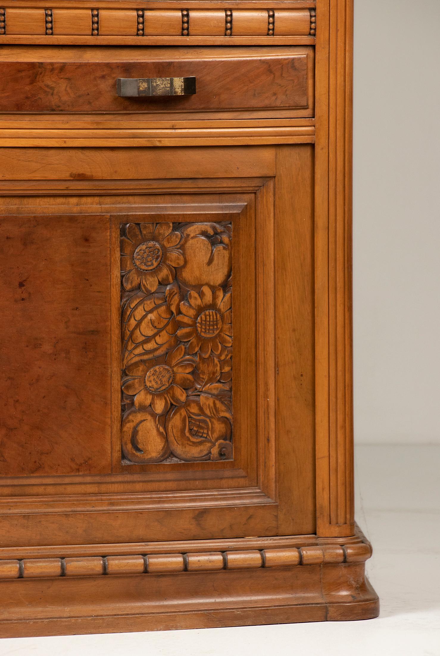 Carved 20th Century Walnut Art Deco Display Vitrine Cabinet For Sale