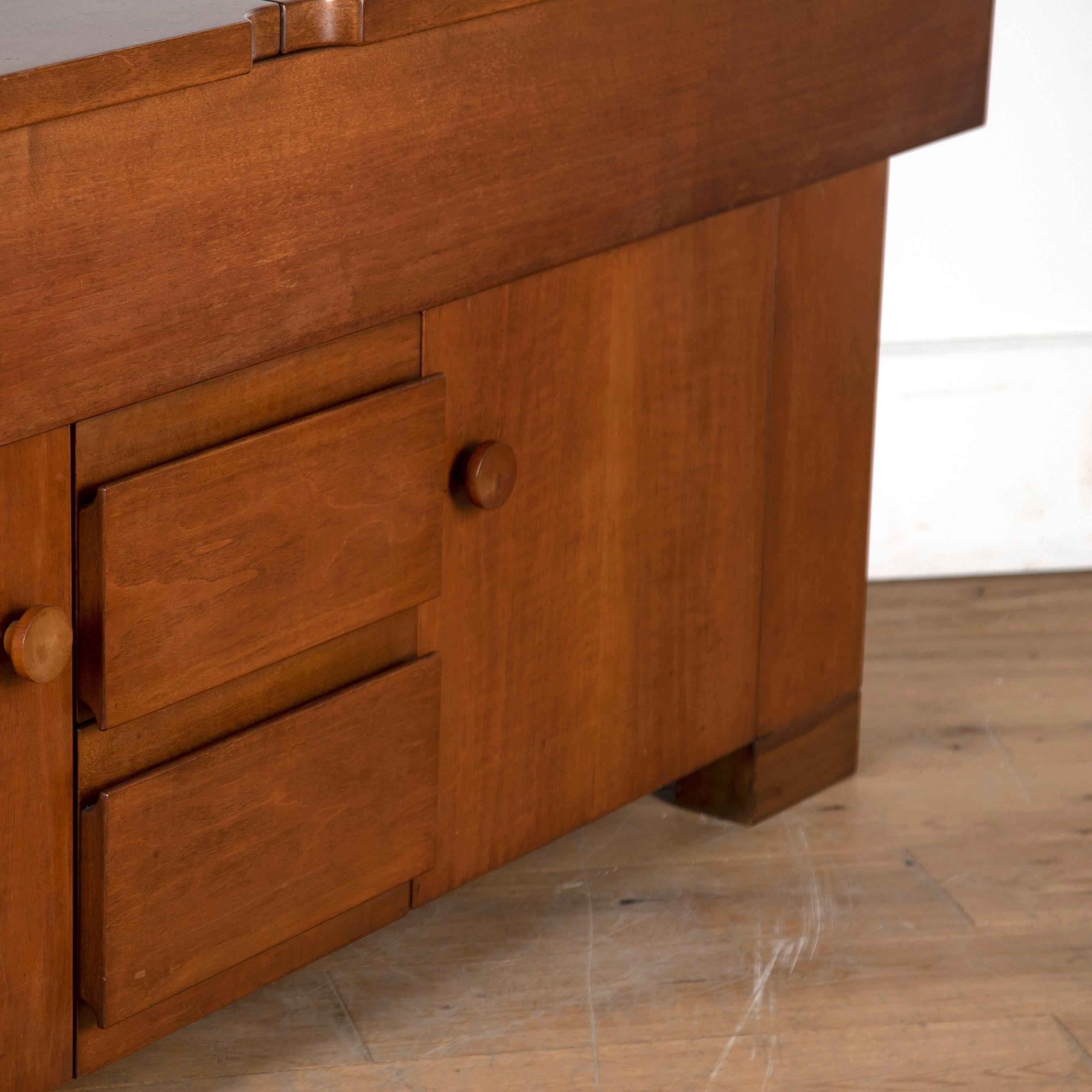 20th Century Walnut Sideboard In Good Condition In Gloucestershire, GB