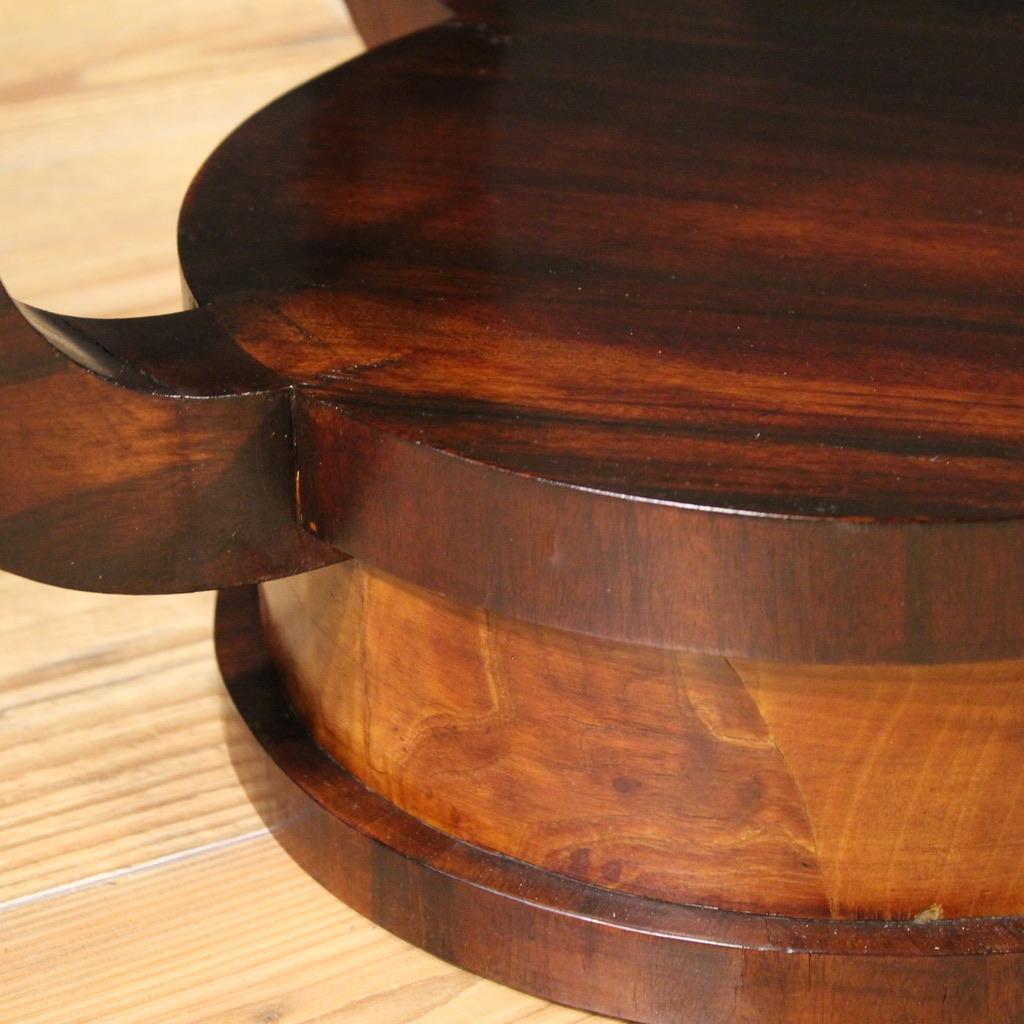 20. Jahrhundert Nussbaumholz Art Deco Italienischer Beistelltisch, 1940 im Angebot 4