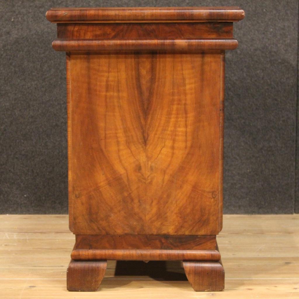 20th Century Walnut Wood Art Deco Style Italian Side Table, 1950 In Good Condition In Vicoforte, Piedmont