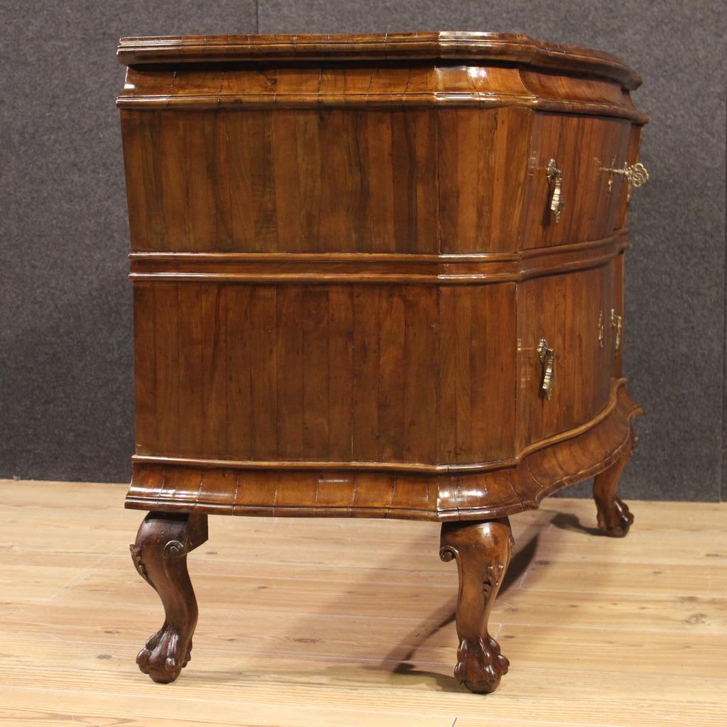 20th Century Walnut Wood Venetian Commode, 1930 For Sale 2