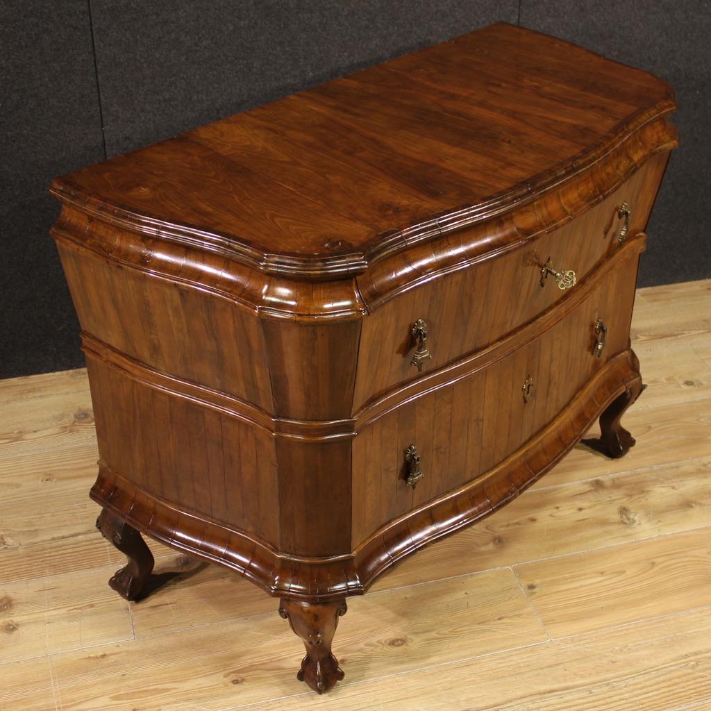 20th Century Walnut Wood Venetian Commode, 1930 For Sale 4