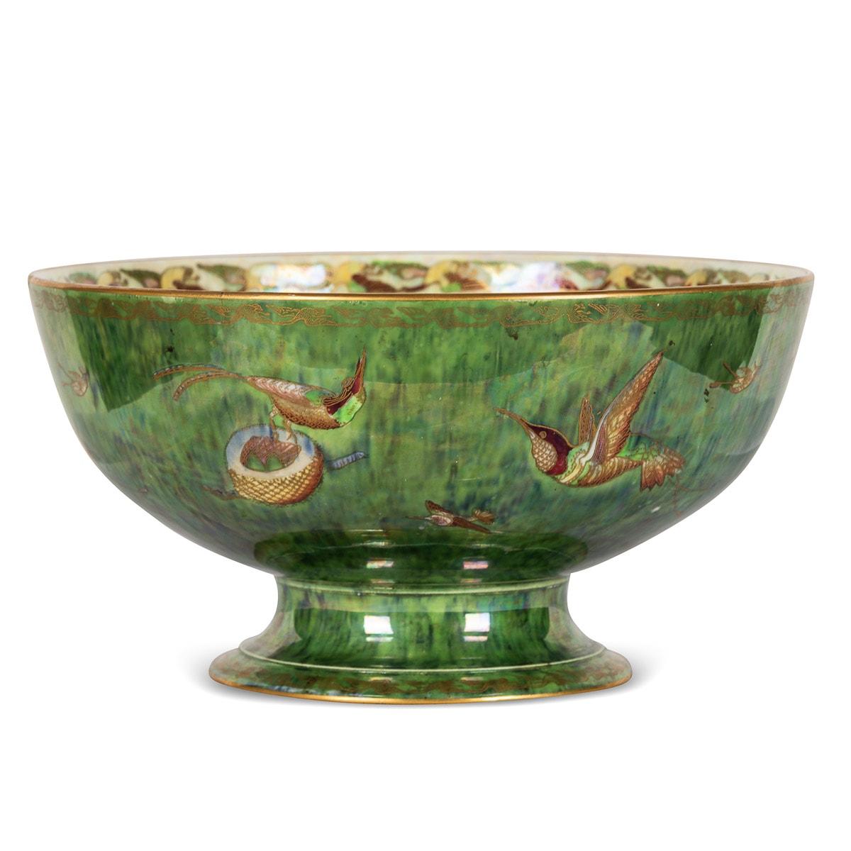 Antique early-20th Century Wedgwood large and impressive lustreware bowl, decorated inside and out with hummingbirds on green ground. Underneath with Wedgwood mark, England, circa 1920. Designed by Susannah Margaretta 