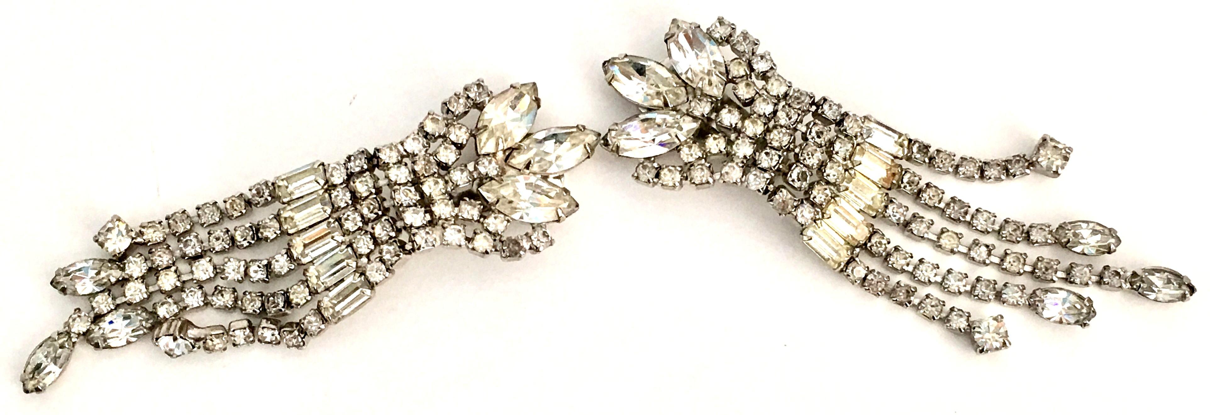 earrings that look like chandeliers