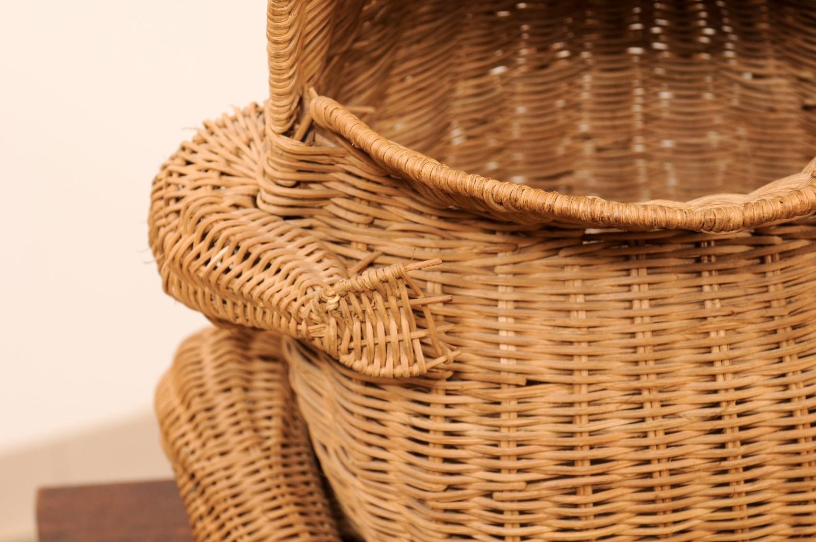 20th Century Whimsical Italian Wicker Frog Basket For Sale 7