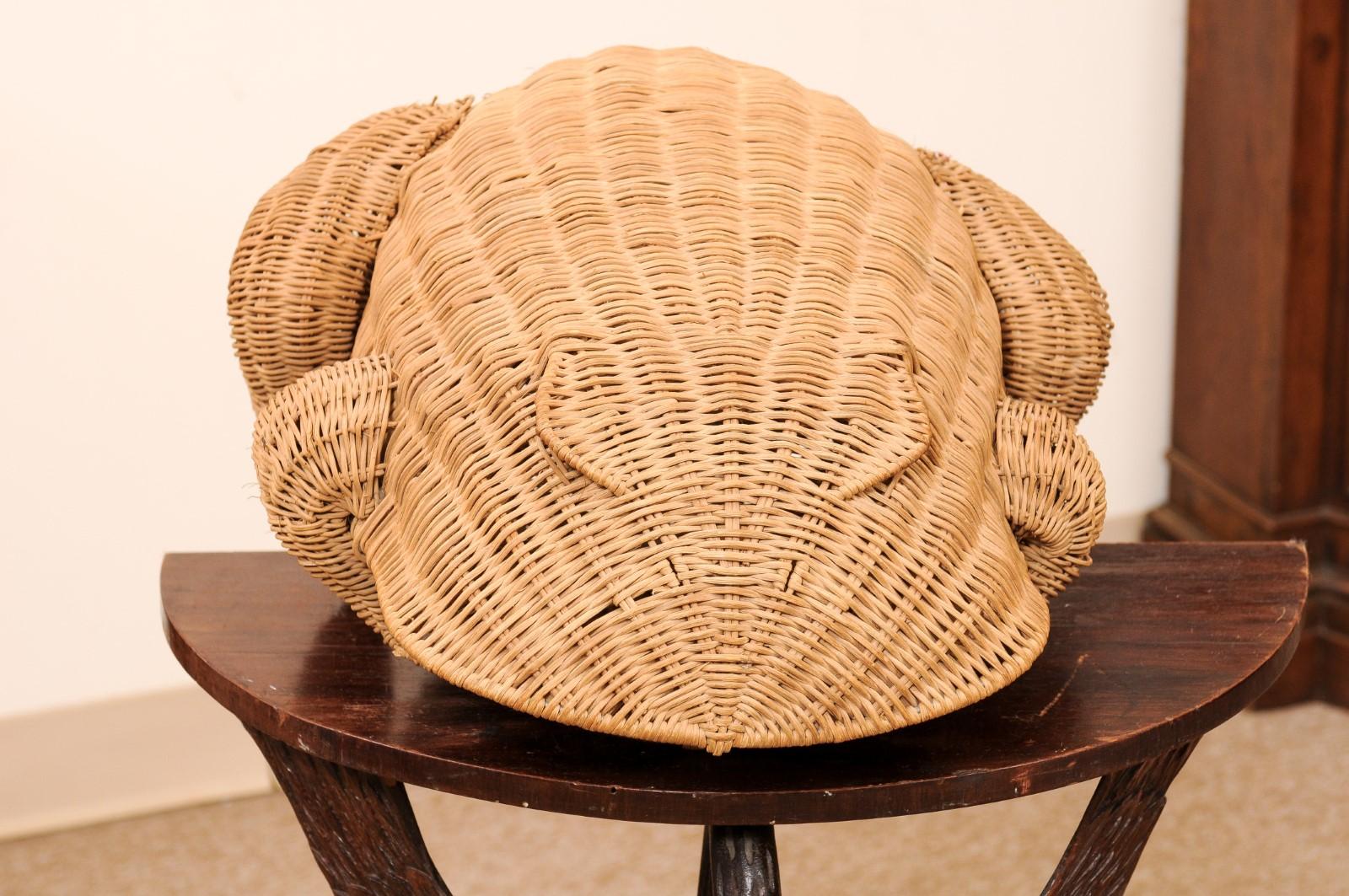 20th Century Whimsical Italian Wicker Frog Basket For Sale 10