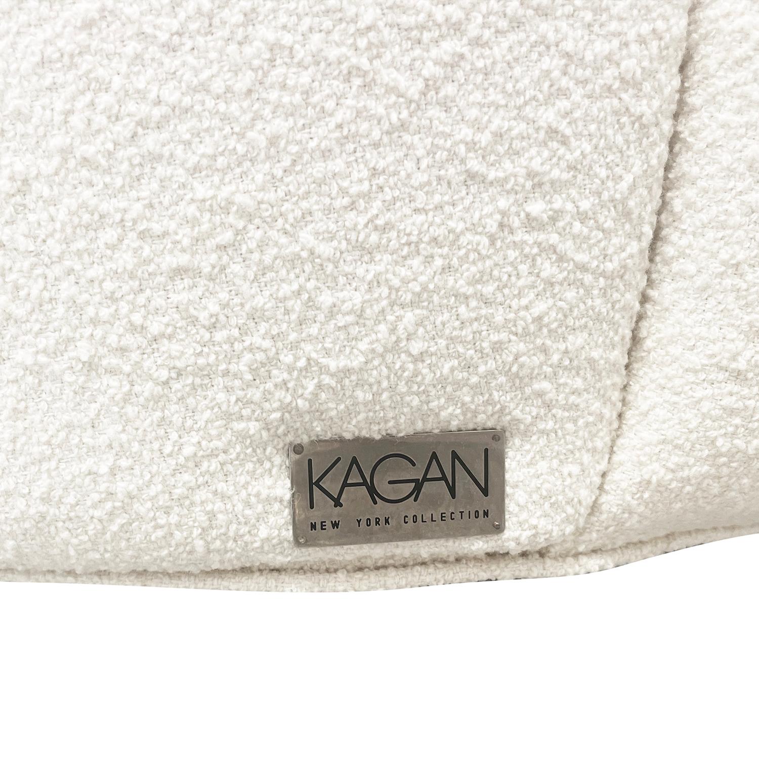 Canapé américain blanc à quatre mers du 20ème siècle - Résidence vintage de Vladimir Kagan en vente 2