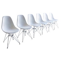 Ensemble de six chaises DSR Vitra de Charles & Ray Eames, 20e siècle, blanc, américain