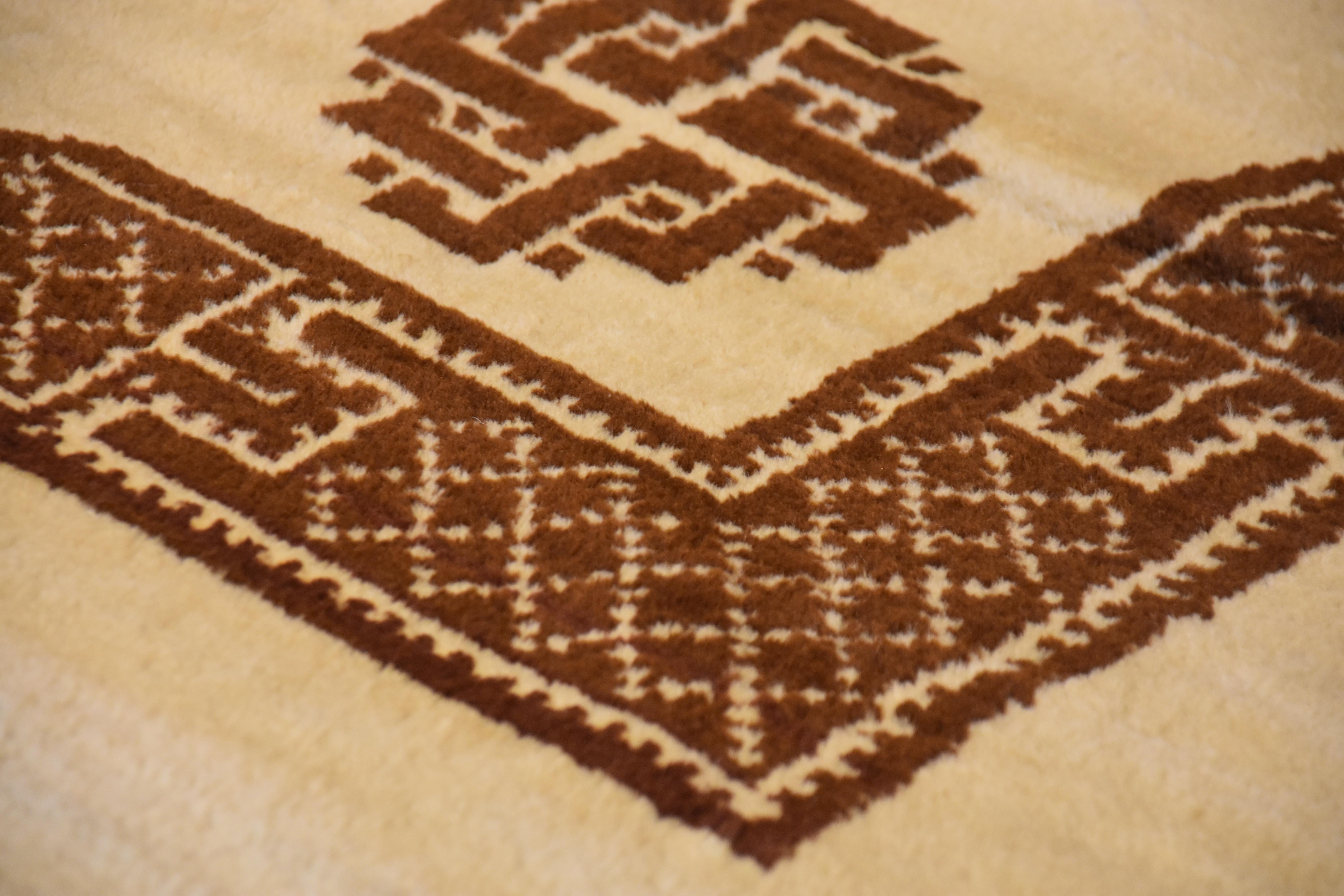 20th Century White and Brown Roman Coptic Design North Africa Rug, circa 1900s For Sale 11