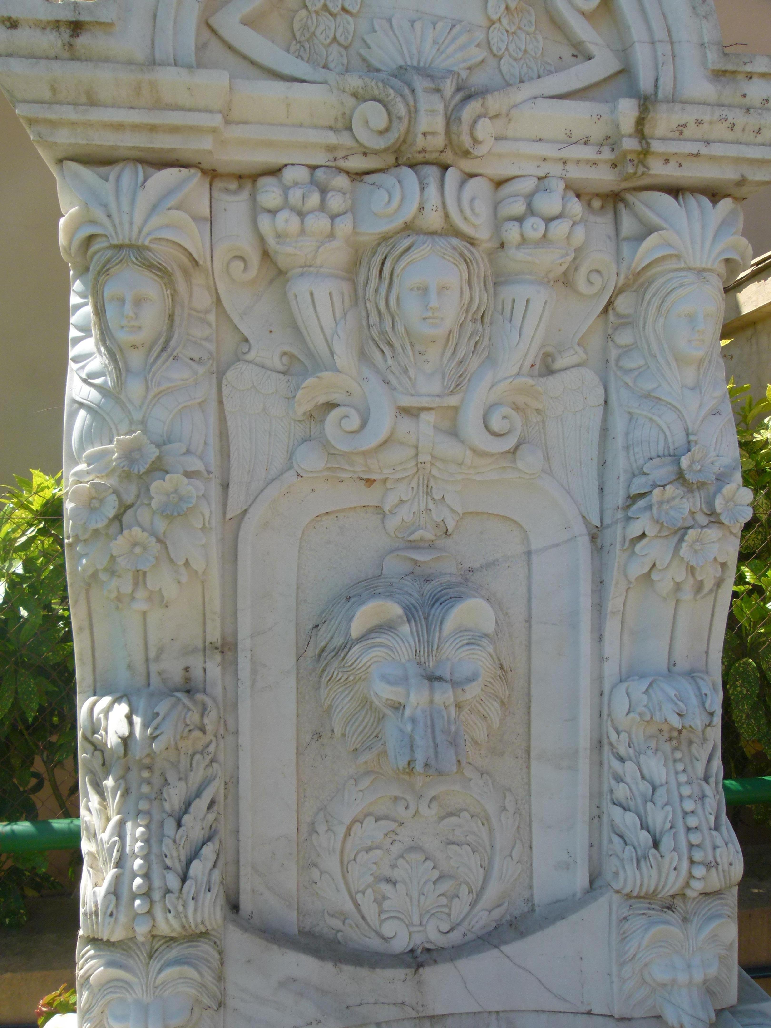 Spanish 20th Century White Carrera Marble Wall Fountain