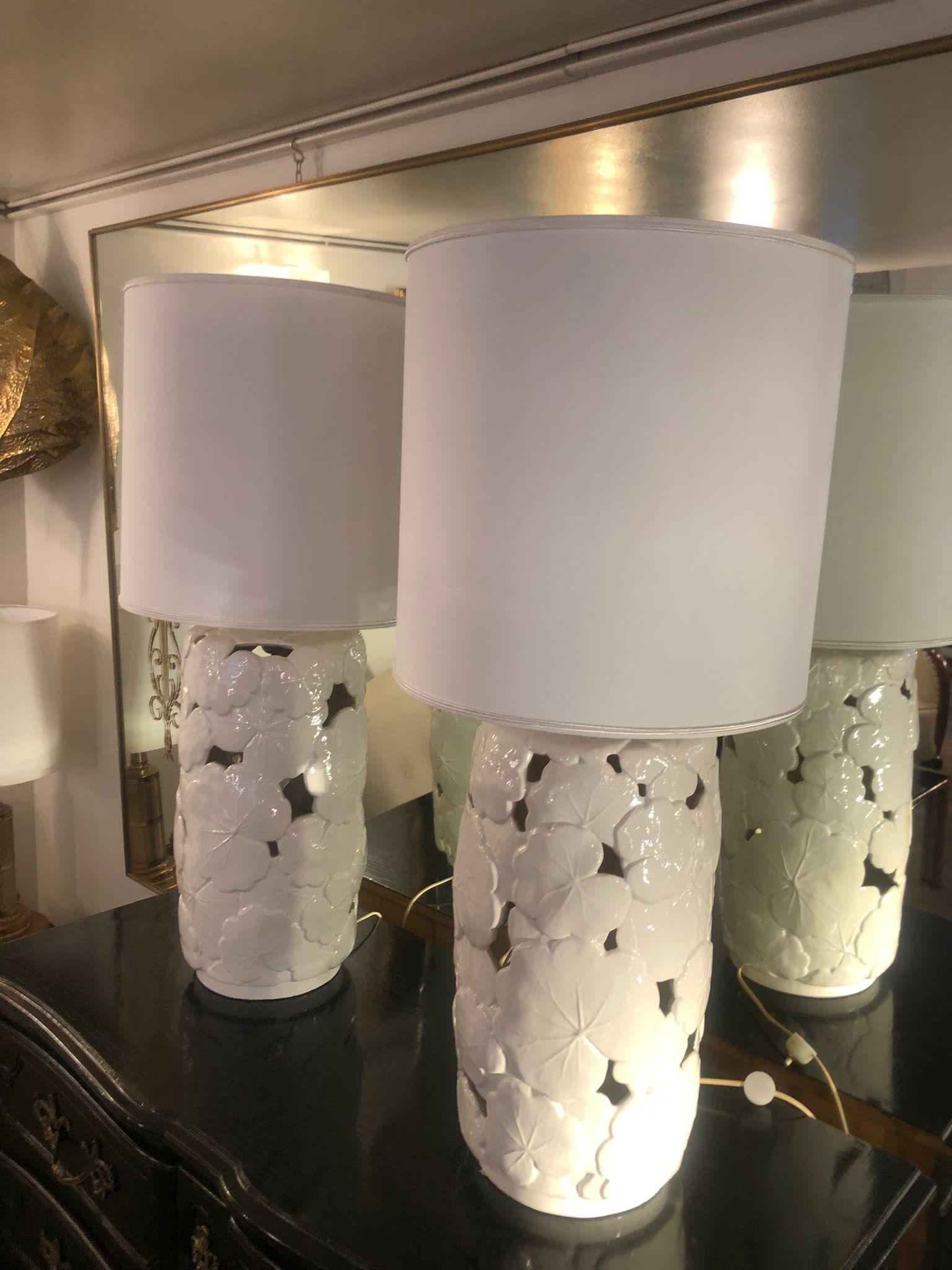 20th Century White Ceramic Floral Pattern Tommaso Barbi Table Lamps 2