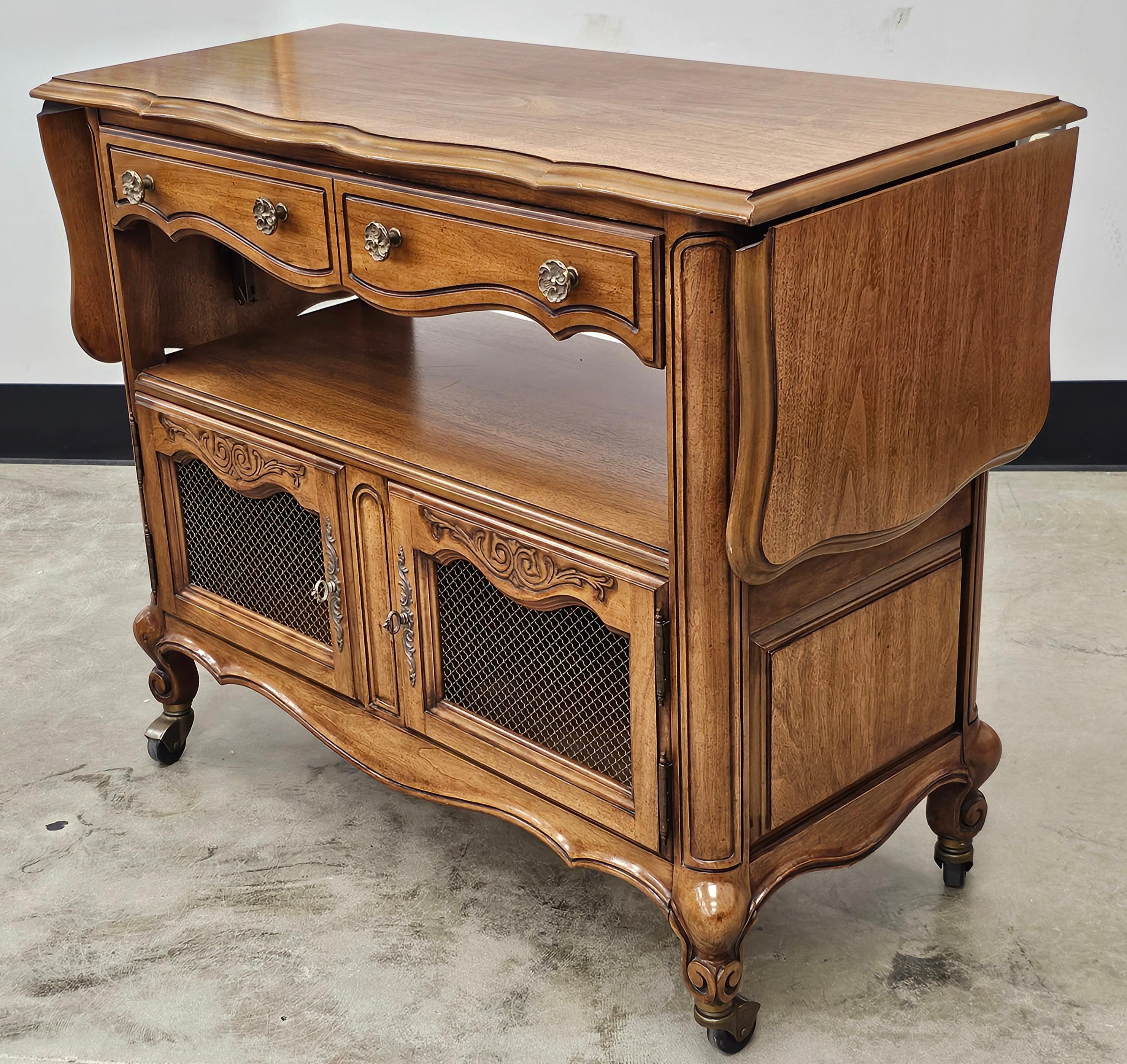 20th Century White Fine Furniture DropLeaf Rolling Buffet Server (Gebeizt) im Angebot