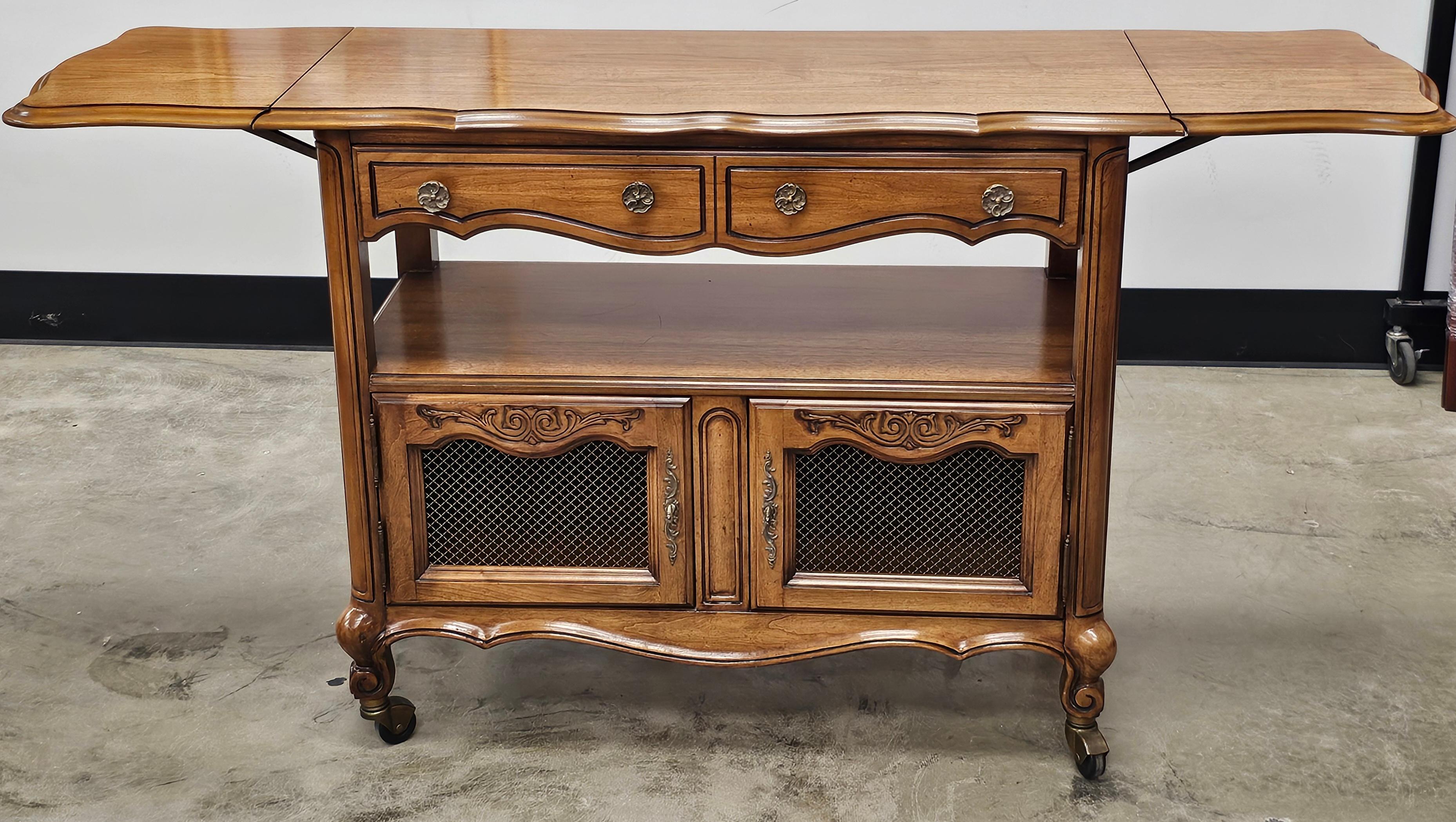 20th Century White Fine Furniture DropLeaf Rolling Buffet Server im Zustand „Gut“ im Angebot in Germantown, MD