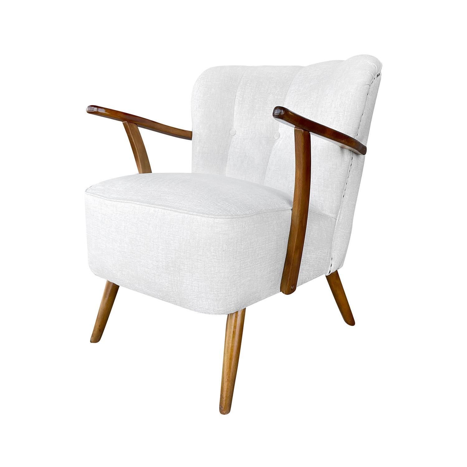 Hand-Carved 20th Century Danish Art Deco Beechwood Armchair - Vintage Single Side Chair For Sale