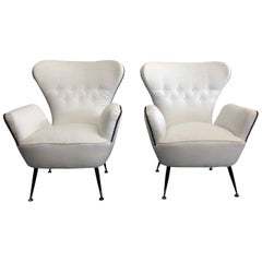 20th Century White Italian Pair of Lounge Chairs by Paolo Buffa