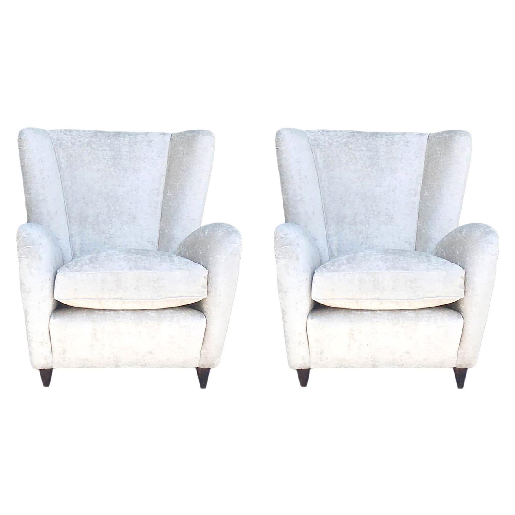 20th Century White Italian Pair of Vintage Velvet Lounge Chairs by Paolo Buffa