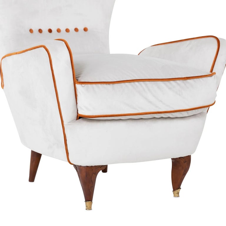 20th Century White Italian Pair of Walnut Lounge Chairs & Ottoman by Paolo Buffa For Sale 4