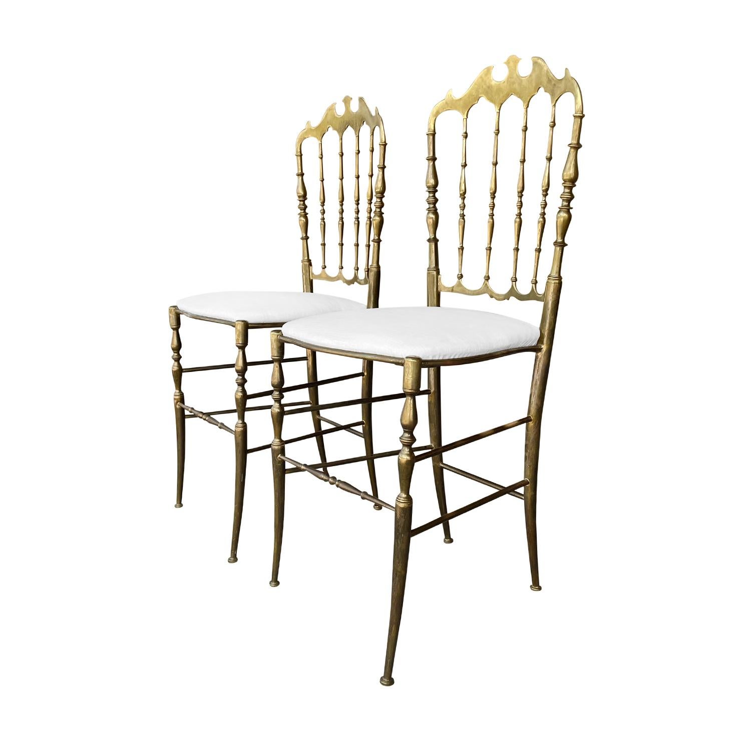 20th Century White Italian Set of Six Modernist Brass Dining Chairs by Chiavari For Sale 1