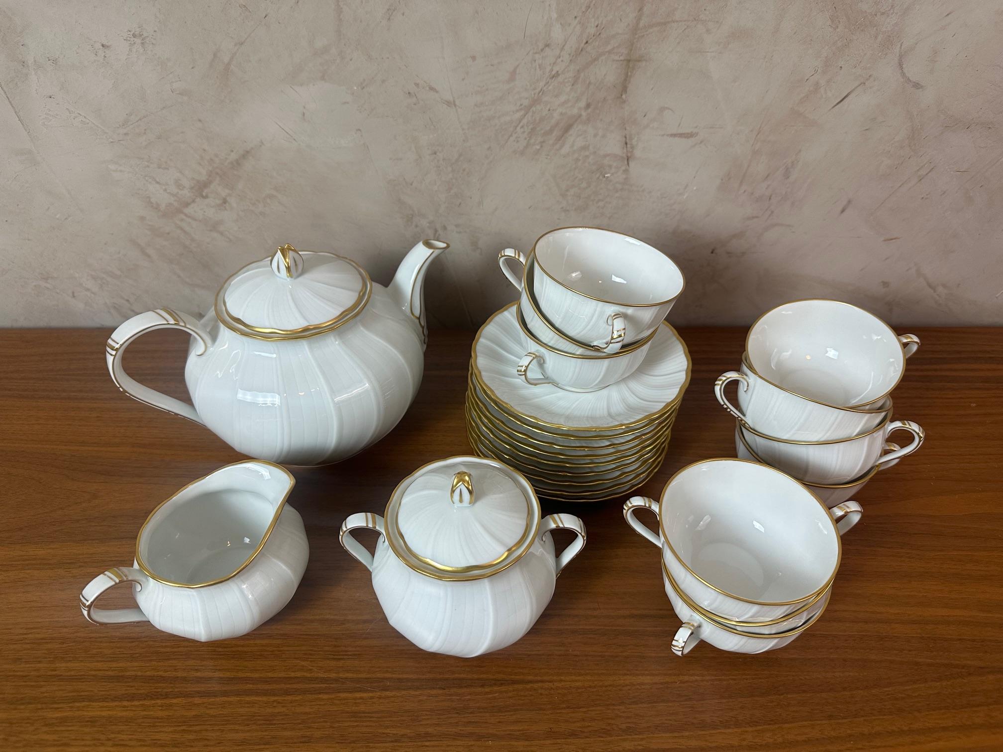 20th century White Limoges Porcelain Tea set by Bernardaud, 1930s For Sale 11