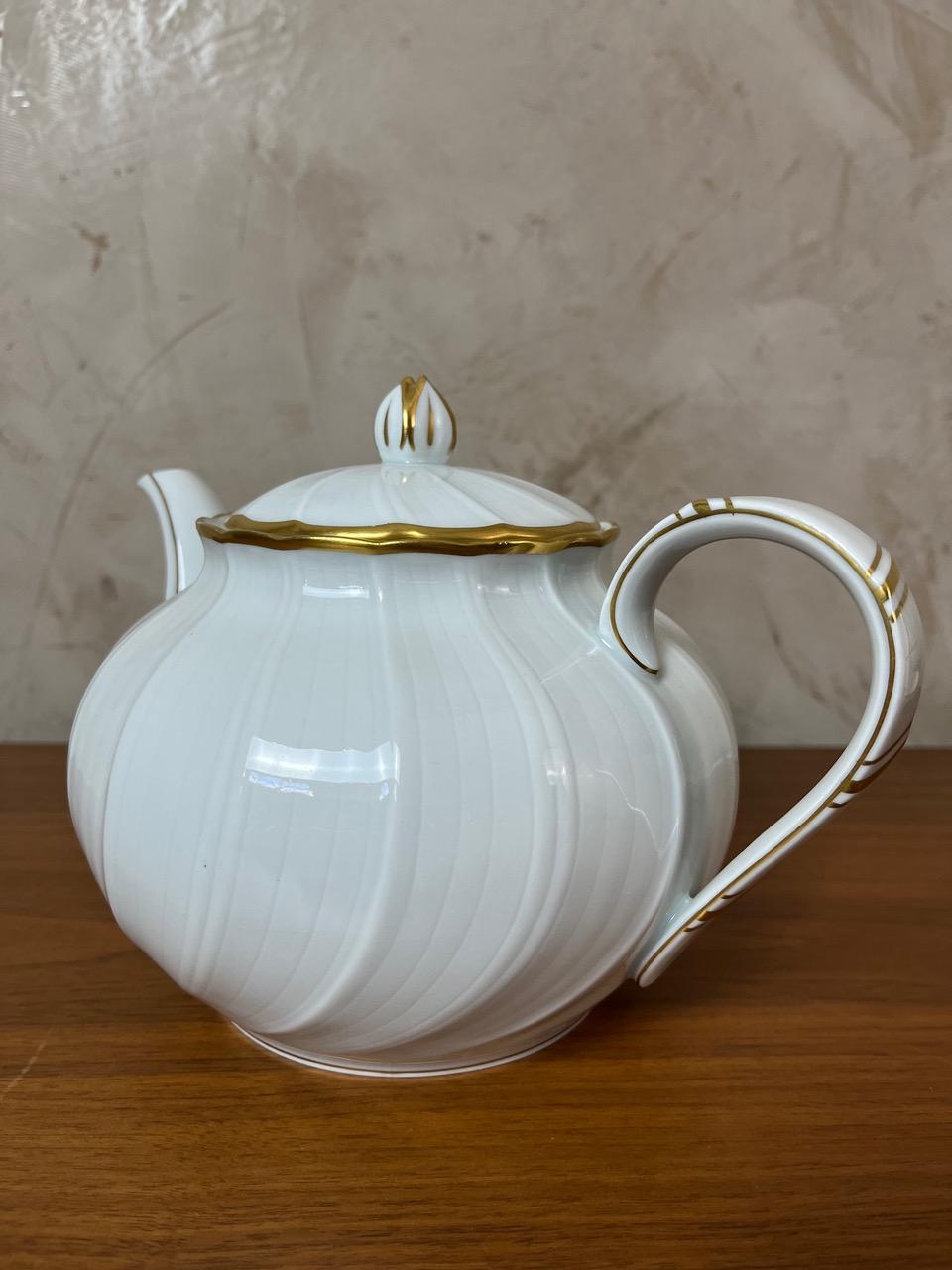 20th century White Limoges Porcelain Tea set by Bernardaud, 1930s For Sale 1