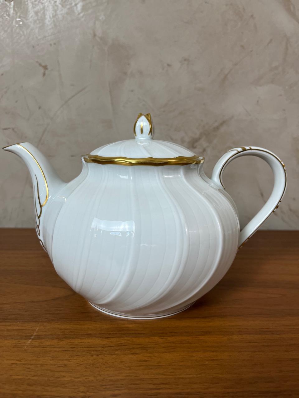 20th century White Limoges Porcelain Tea set by Bernardaud, 1930s For Sale 2