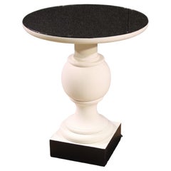 Table d'appoint italienne en bois peint en blanc du 20e siècle, 1970