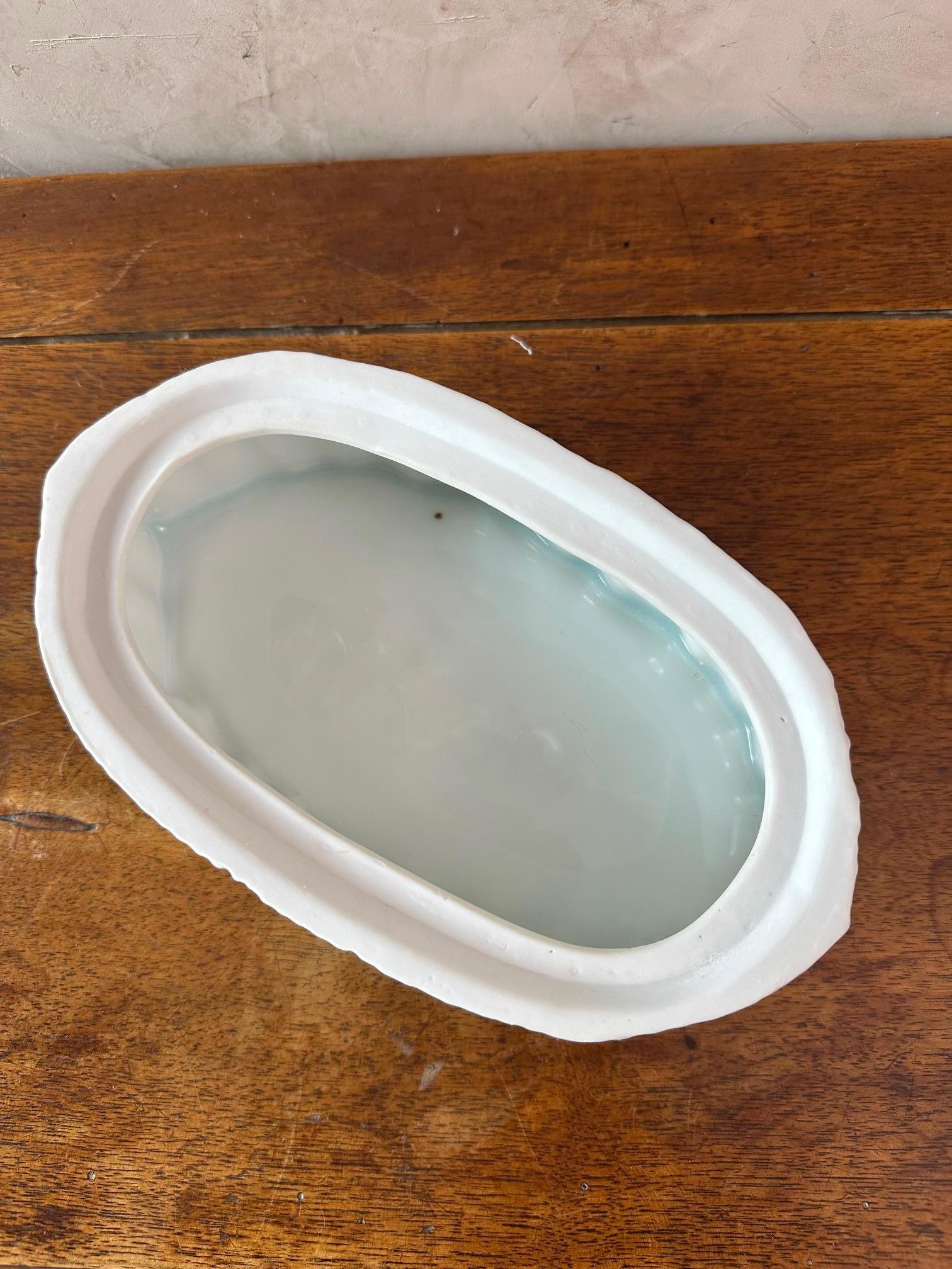 Soupière à fleurs en porcelaine blanche du 20e siècle, années 1920 en vente 2