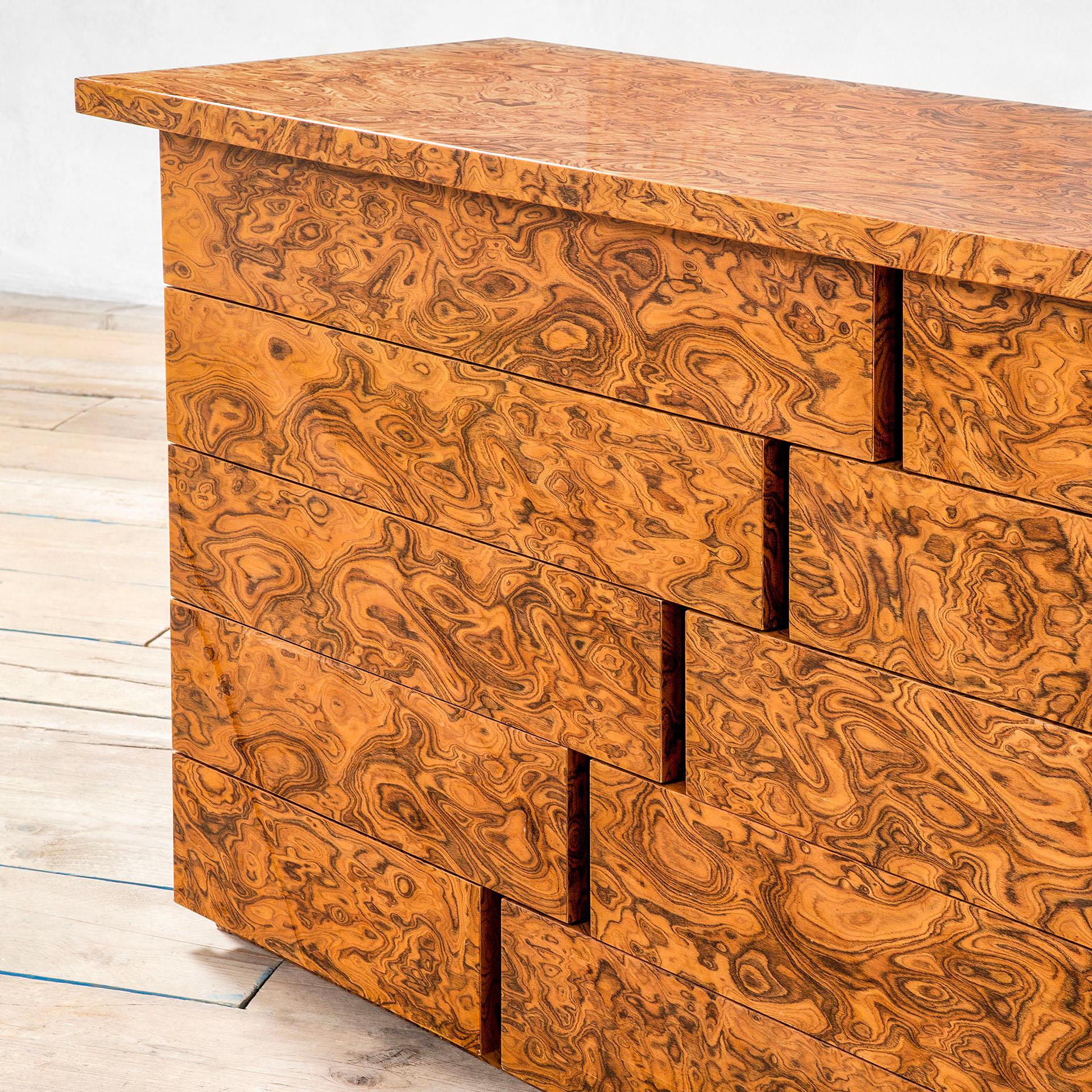 Italian 20th Century Willy Rizzo attr Chest of Drawers in Briarwood, 70s For Sale