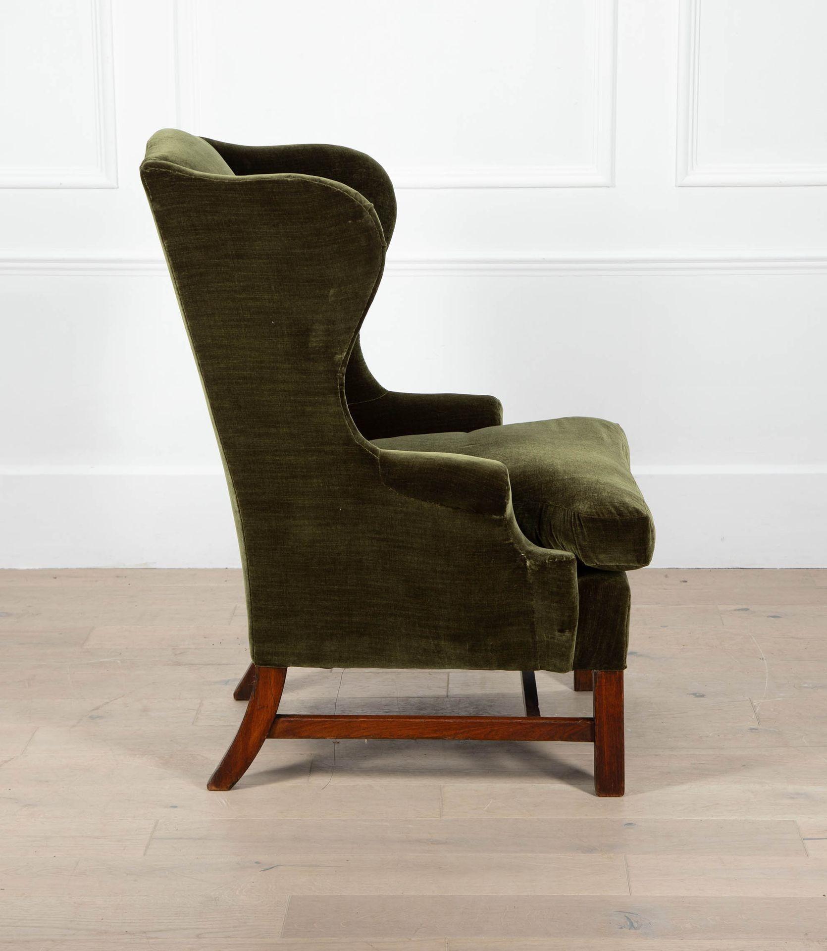 Sillón Wingback Siglo XX en venta 3