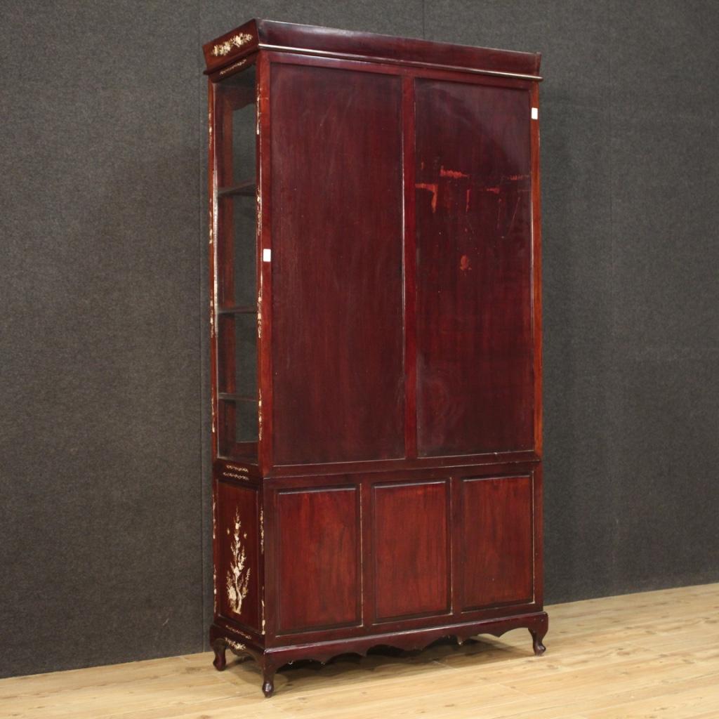 20th Century Wood and Faux Mother of Pearl Oriental Display Cabinet, 1960 For Sale 6