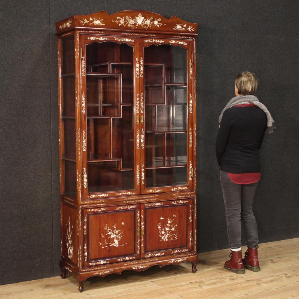 20th Century Wood and Faux Mother of Pearl Oriental Display Cabinet, 1960 For Sale 8