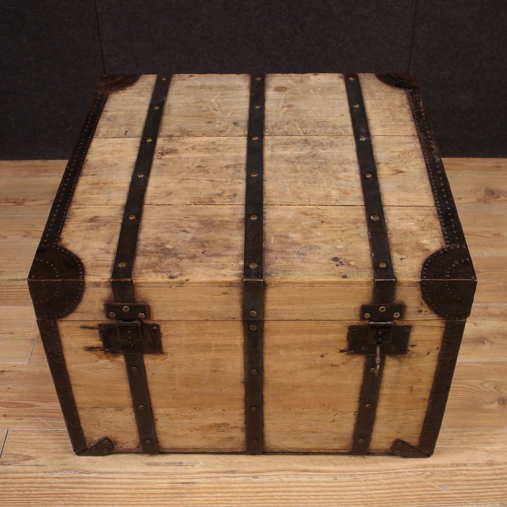 malle italienne en bois et en fer du 20e siècle, 1960 en vente 5