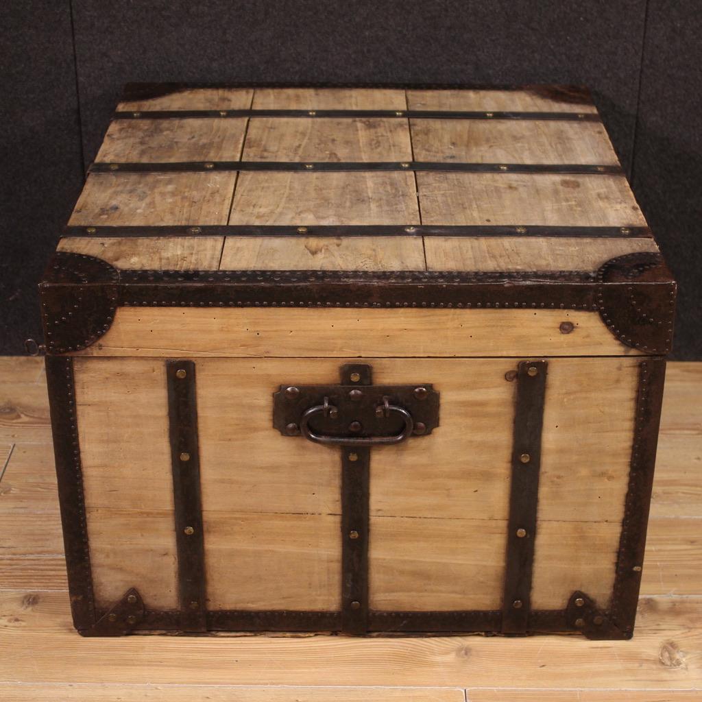 malle italienne en bois et en fer du 20e siècle, 1960 en vente 2