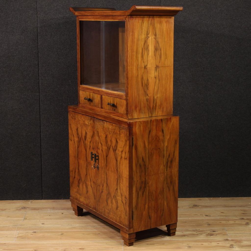 20th Century Wood Art Deco Style Italian Display Cabinet, 1950 In condizioni buone in vendita a Vicoforte, Piedmont