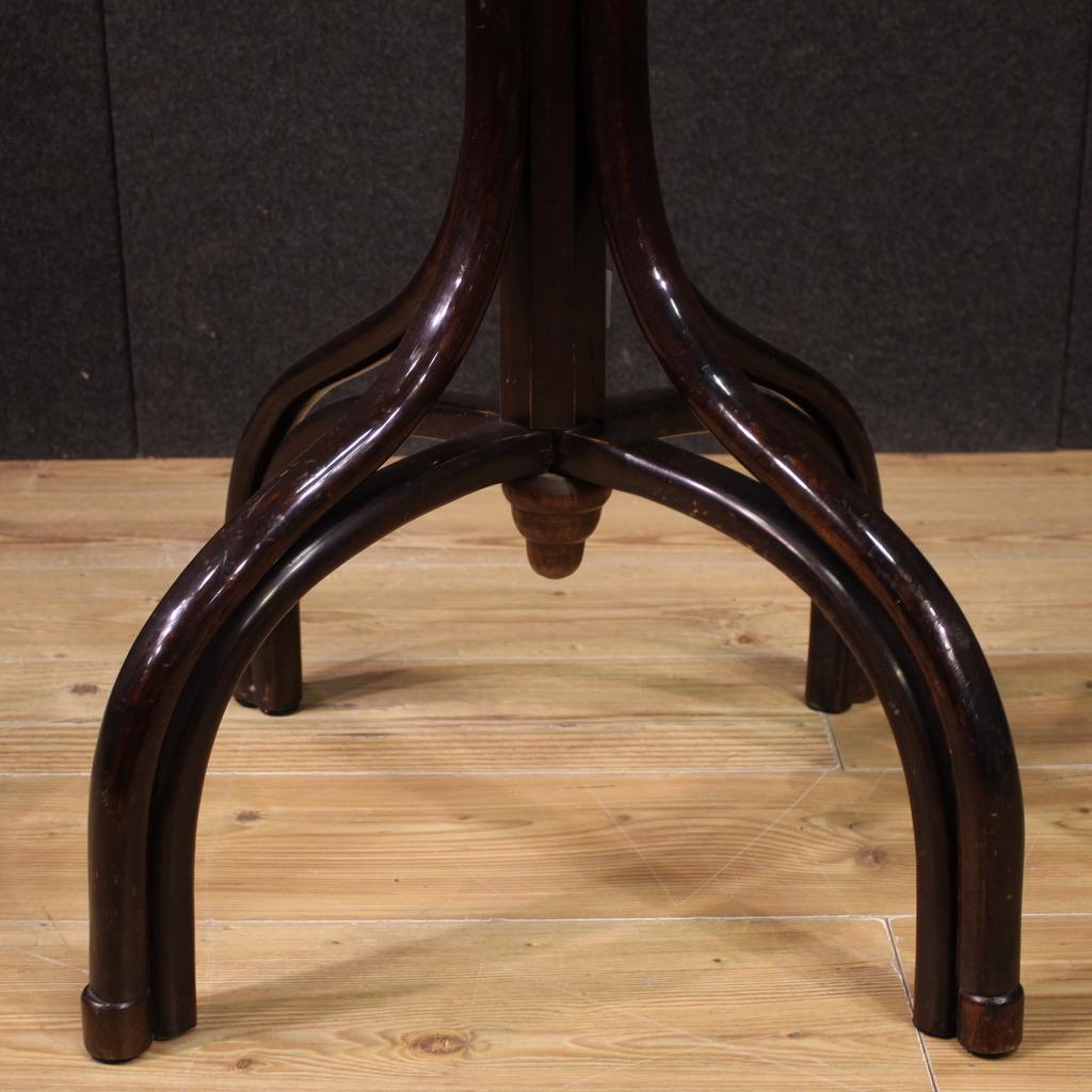 Legno 20th Century Wood Austrian Thonet Style Coat Rack, 1920 in vendita