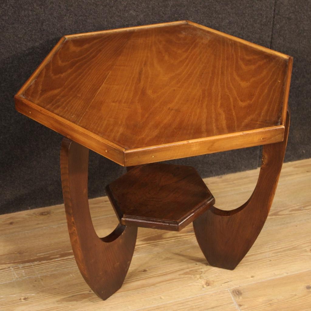 französischer Couchtisch aus Holz des 20. Jahrhunderts, 1960 im Angebot 2