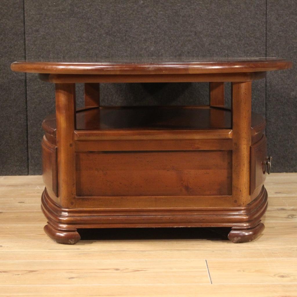 Late 20th Century table basse française en bois du 20e siècle, 1980 en vente
