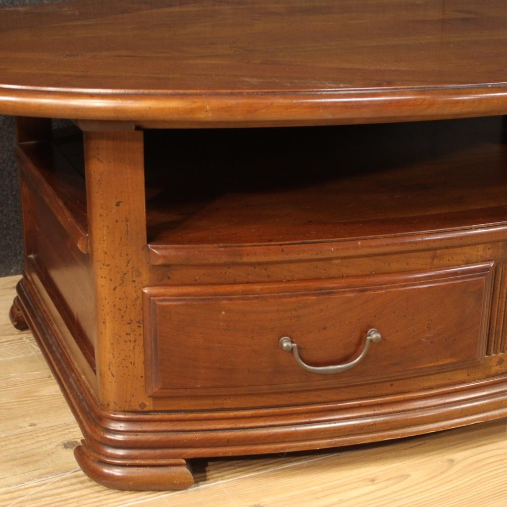 Bois table basse française en bois du 20e siècle, 1980 en vente