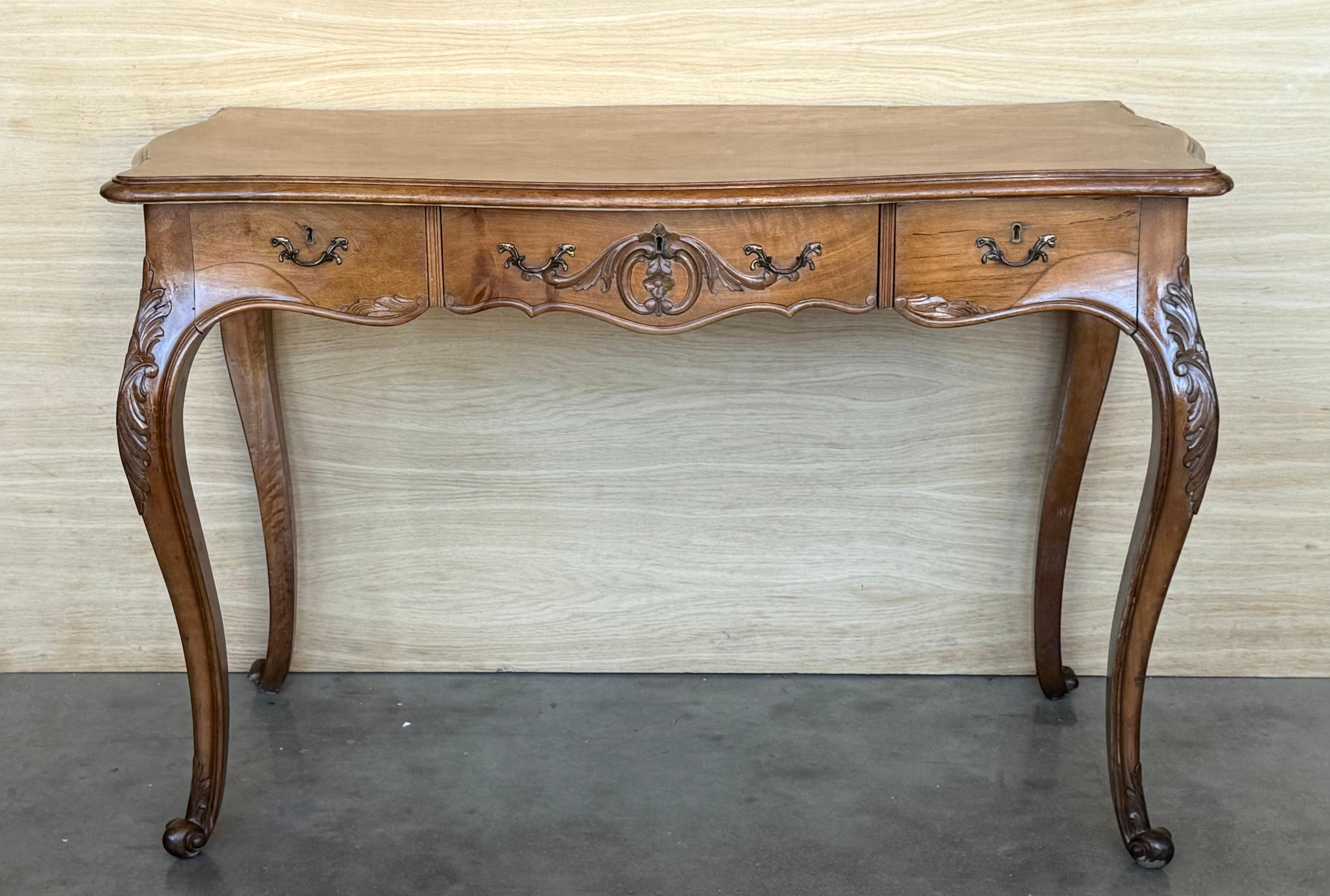 Francese Scrivania in legno francese del XX secolo in stile Luigi XV, 1920 in vendita