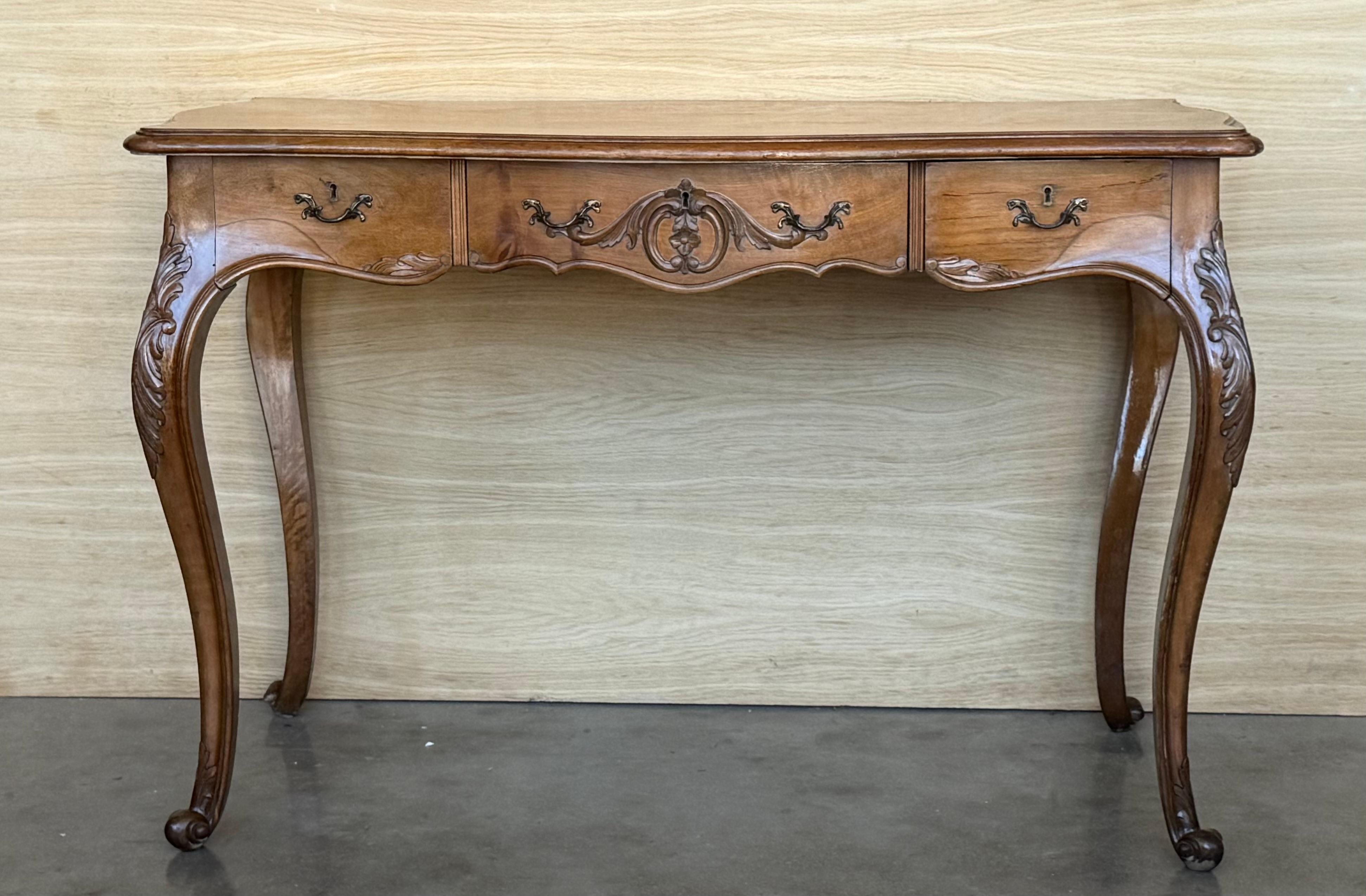 Scrivania in legno francese del XX secolo in stile Luigi XV, 1920 In condizioni buone in vendita a Miami, FL