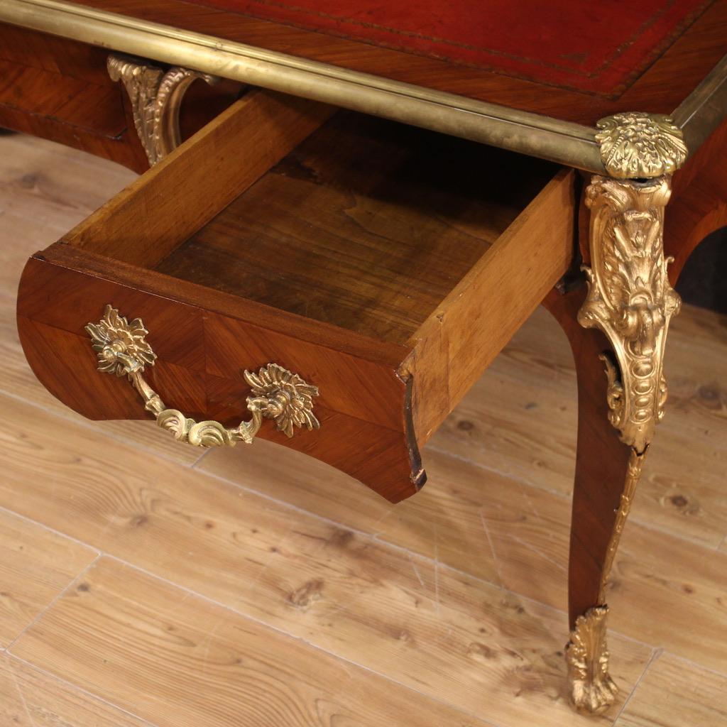 Bronze bureau en bois français de style Louis XV du 20e siècle, années 1920 en vente