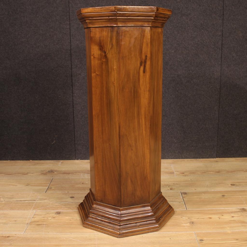 20e siècle Colonne italienne en bois, 1970 en vente 1
