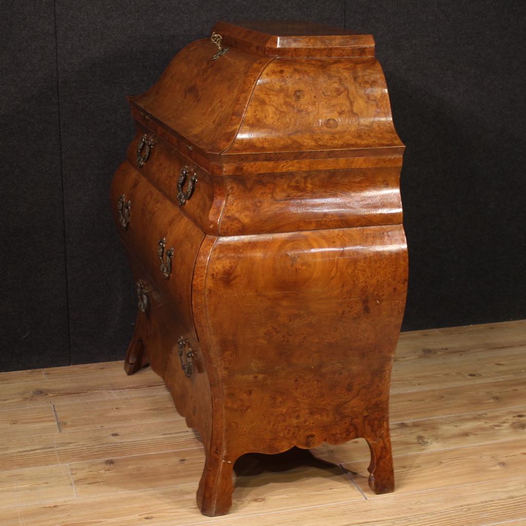 Scrivania in legno lombardo del XX secolo in stile Luigi XV, 1970 in vendita 6