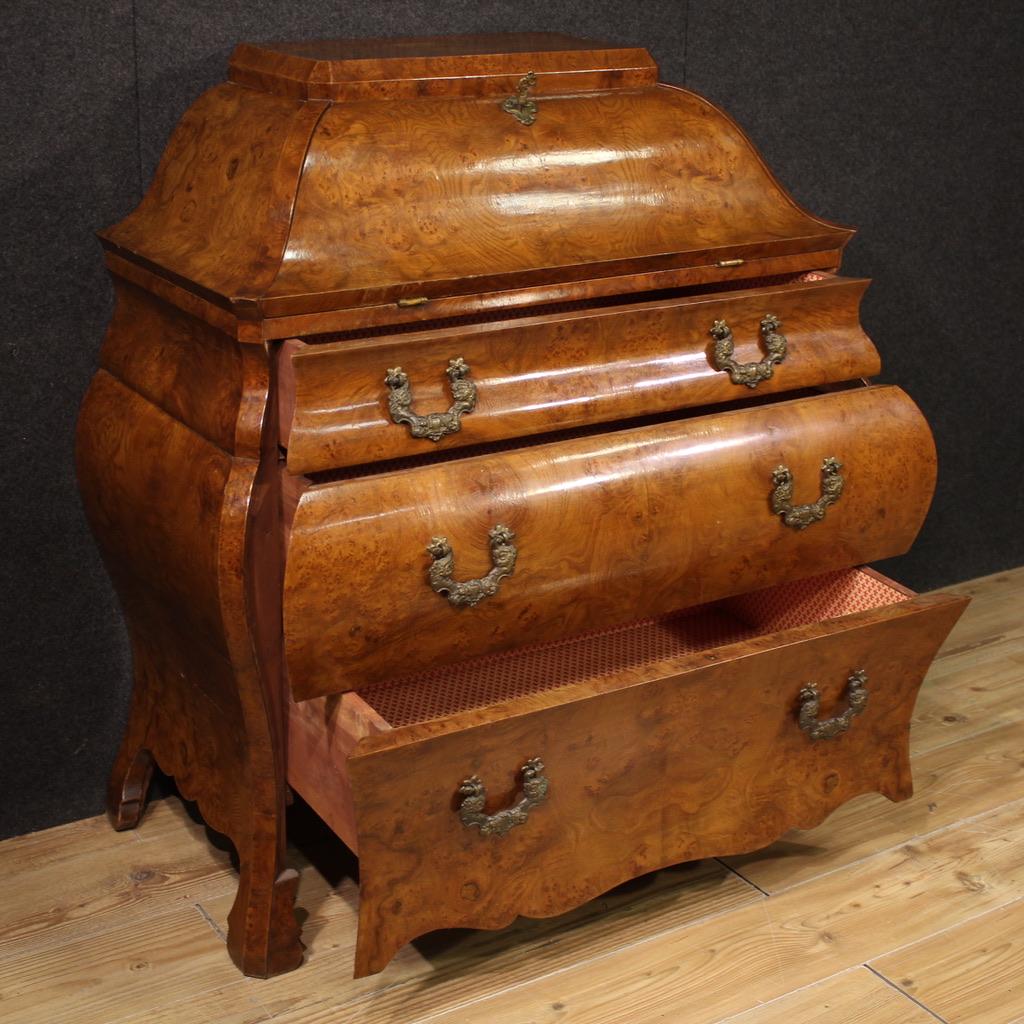Scrivania in legno lombardo del XX secolo in stile Luigi XV, 1970 in vendita 3