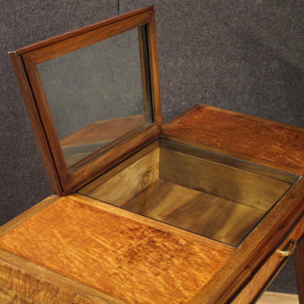 20th Century Wood Modern Italian Design Dressing Table Console with Mirror, 1970 en vente 5