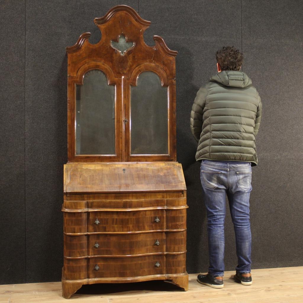 Escritorio veneciano de doble cuerpo Trumeau de madera del siglo XX, 1960 en venta 7