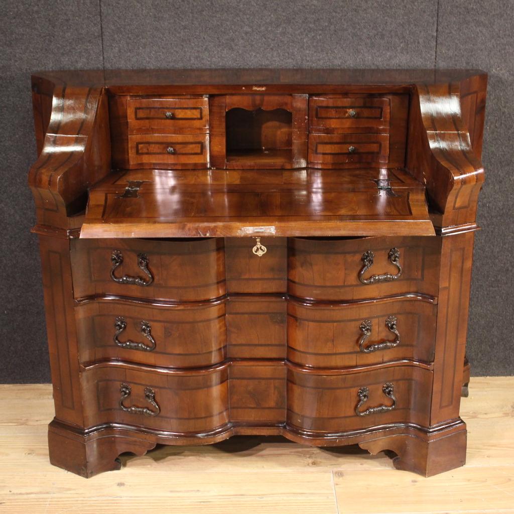 20th Century Wood Venetian Style Bureau Desk, 1960 In condizioni buone in vendita a Vicoforte, Piedmont
