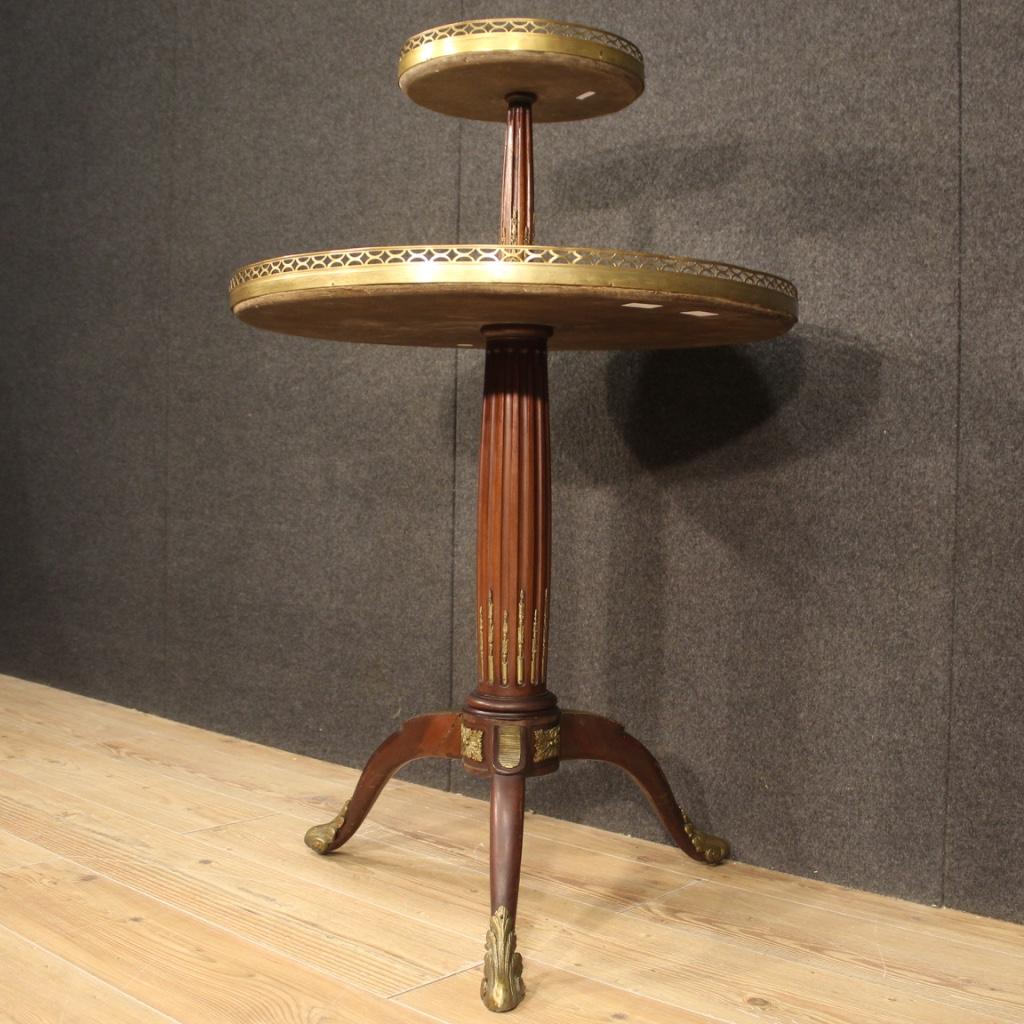 table d'appoint française ronde en bois et marbre, 20e siècle Guéridon, 1920 en vente 3